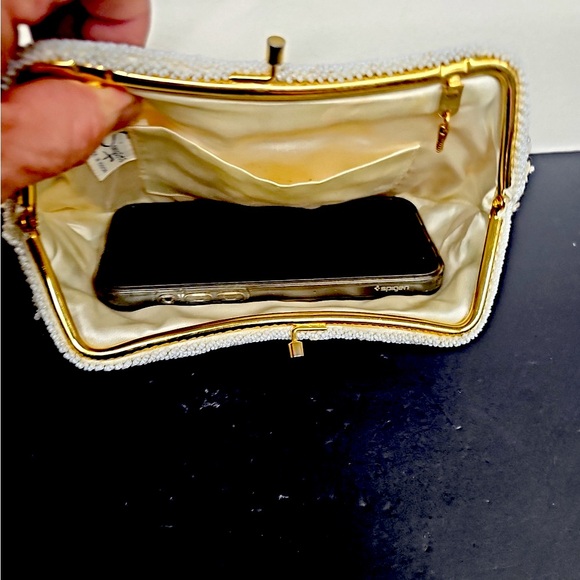 Vintage hinged ivory and iridescent beaded clutch purse SIMPSON’S Hong Kong - Picture 14 of 14
